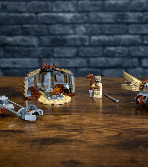 Review: Official Set 75299 - Trouble on Tatooine